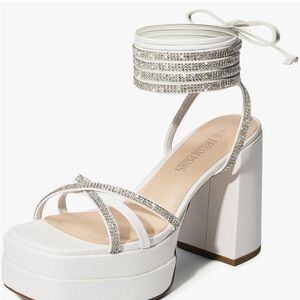 Brand new never worn size 8